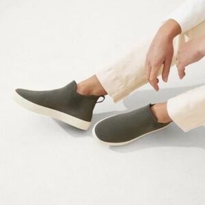 NEW Women’s Rothy's | Slip-On Chelsea Ankle Boots | Moss | Size 9.5